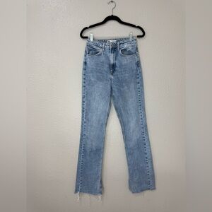 Zara High Rise Slim Bootcut Slit Leg Blogger Fav Jeans
Size 2 (34)
